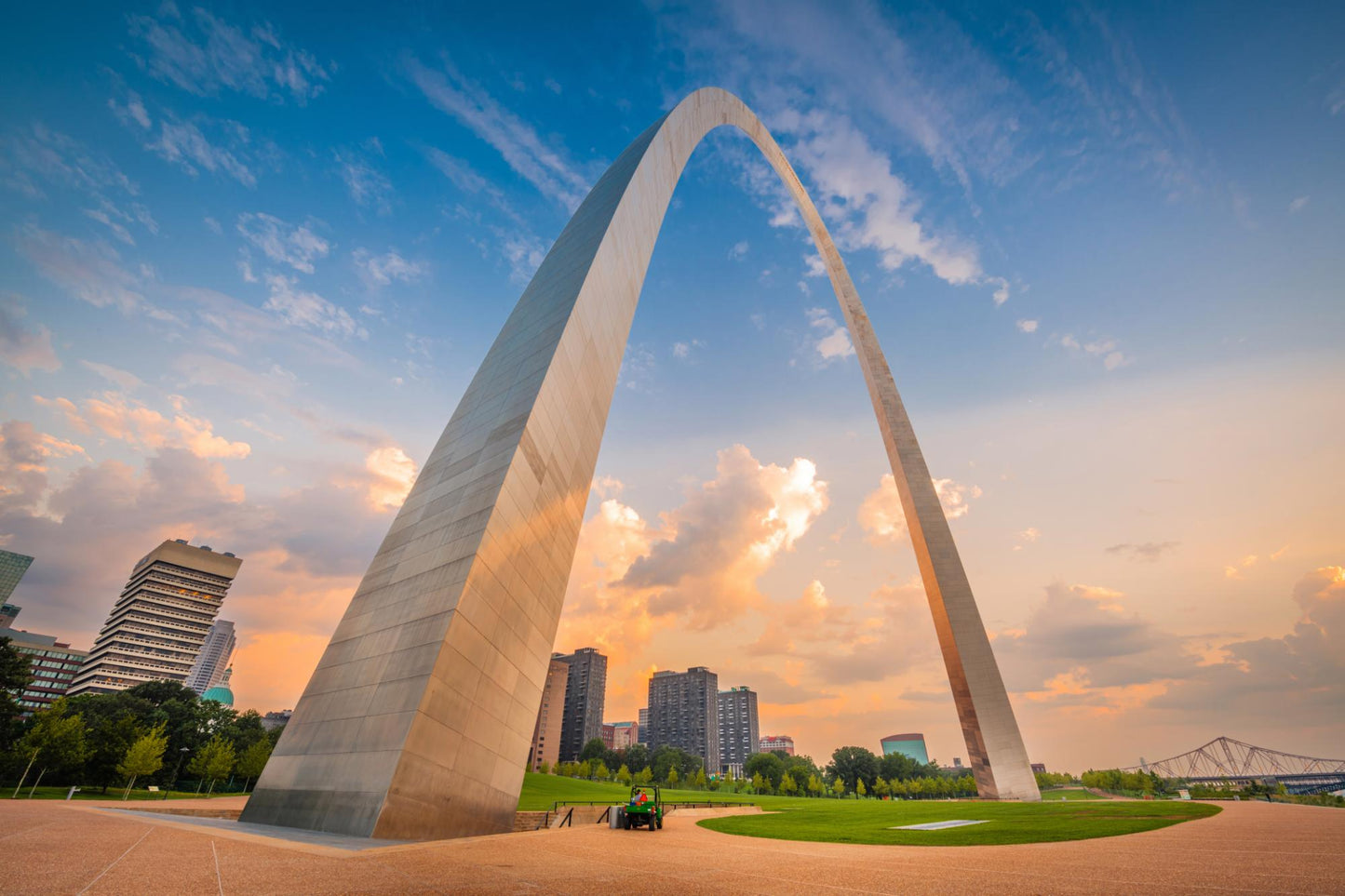 St. Louis Arch 557